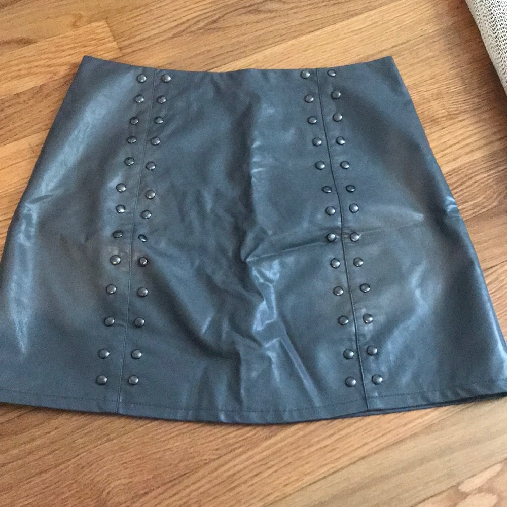 LF skirt